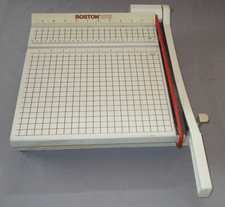 Boston 2612 Manual Guillotine Style 12" Paper Cutter GUC