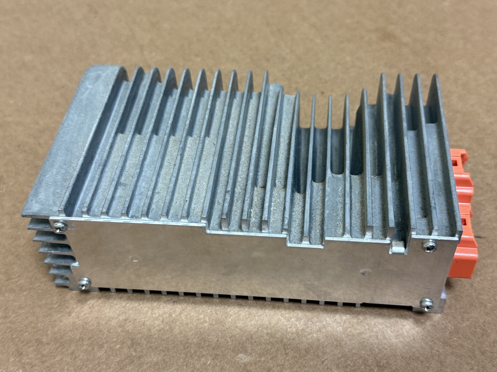 08 Chevy Tahoe Accessory AC and DC Power Control Module 10361107