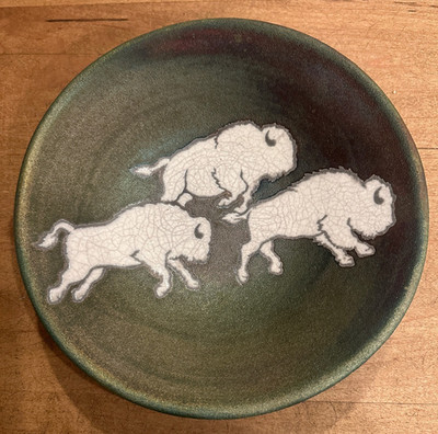 Jeremy Diller Signed Raku Art Pottery Three Buffalo Bison Round Bowl 9 7/8'' NWT