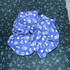 5  Scrunchies Blue With Daisy s Flowers Handm...