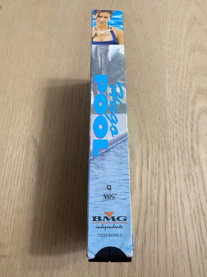 Hugo Pool (VHS, 1999)  Alyssa Milano, Malcolm McDowell, Sean Penn, Cathy Moriart - Image 4 of 4