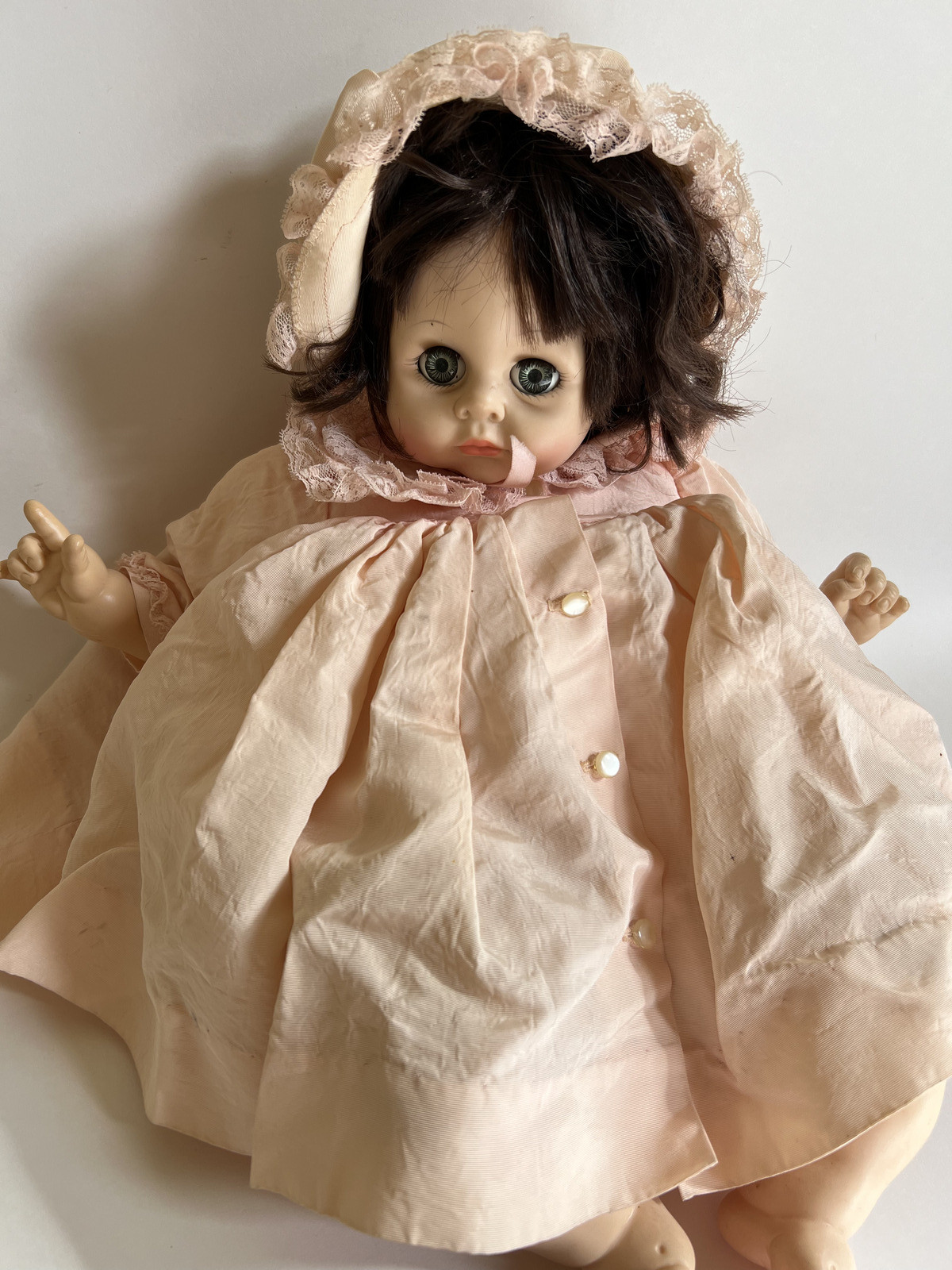 Vintage MADAME ALEXANDER Pussy Cat Baby Doll w/ Original Outfit 1977, Voice Box,
