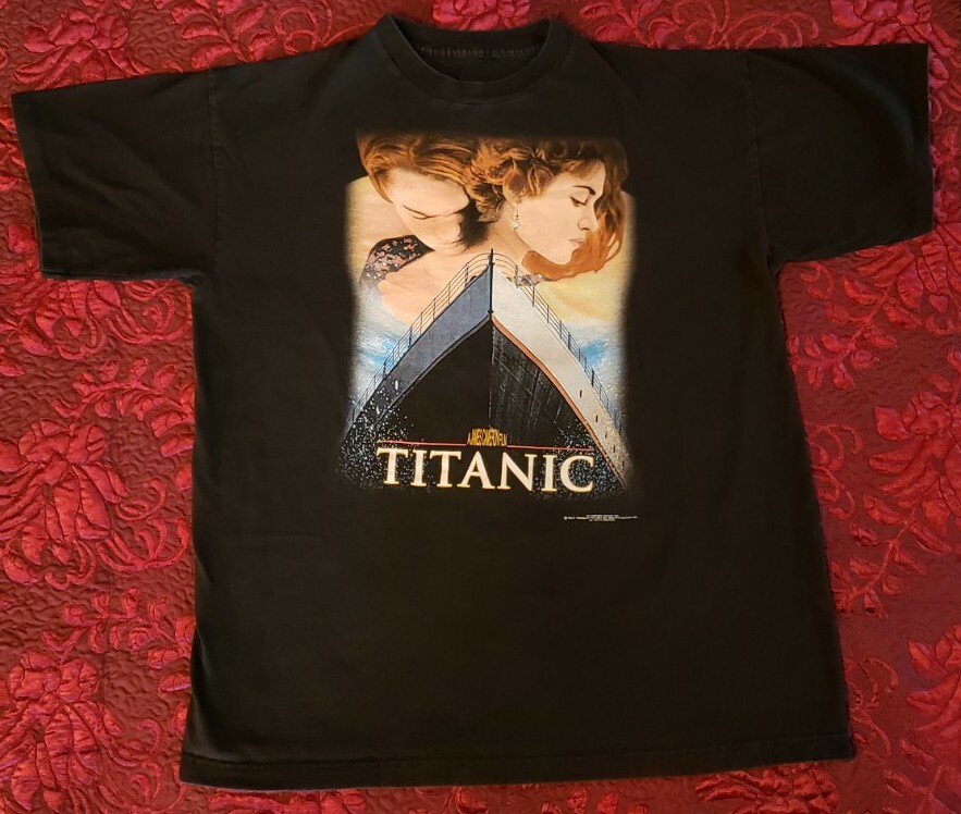 Vintage Original Titanic movie poster shirt from the 90's Vintage Original Titanic movie poster shirt from the 90's