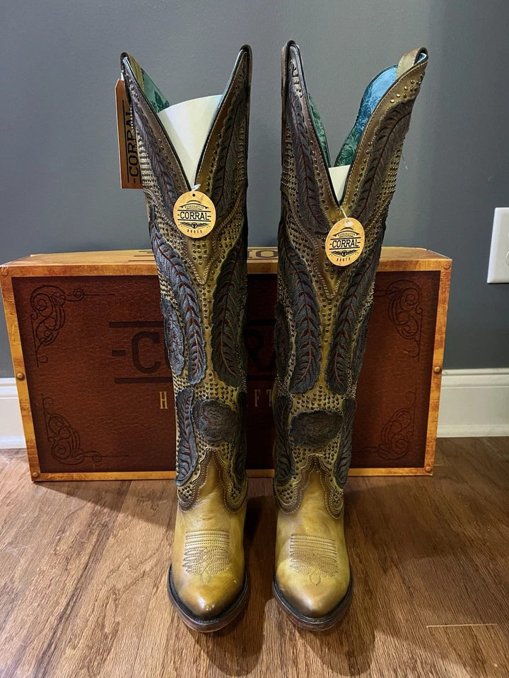 Botas vaqueras Corral por encima de la rodilla para mujer nuevas en caja. Amarillo mostaza talla 8 Foto 3 de 4