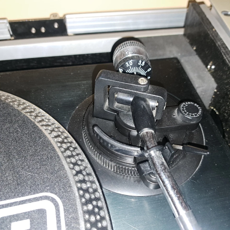 High Torgue DJ Plattenspieler Reloop RP4000M3D , Voll Funktionsfähig. Lesen - Bild 3 von 4