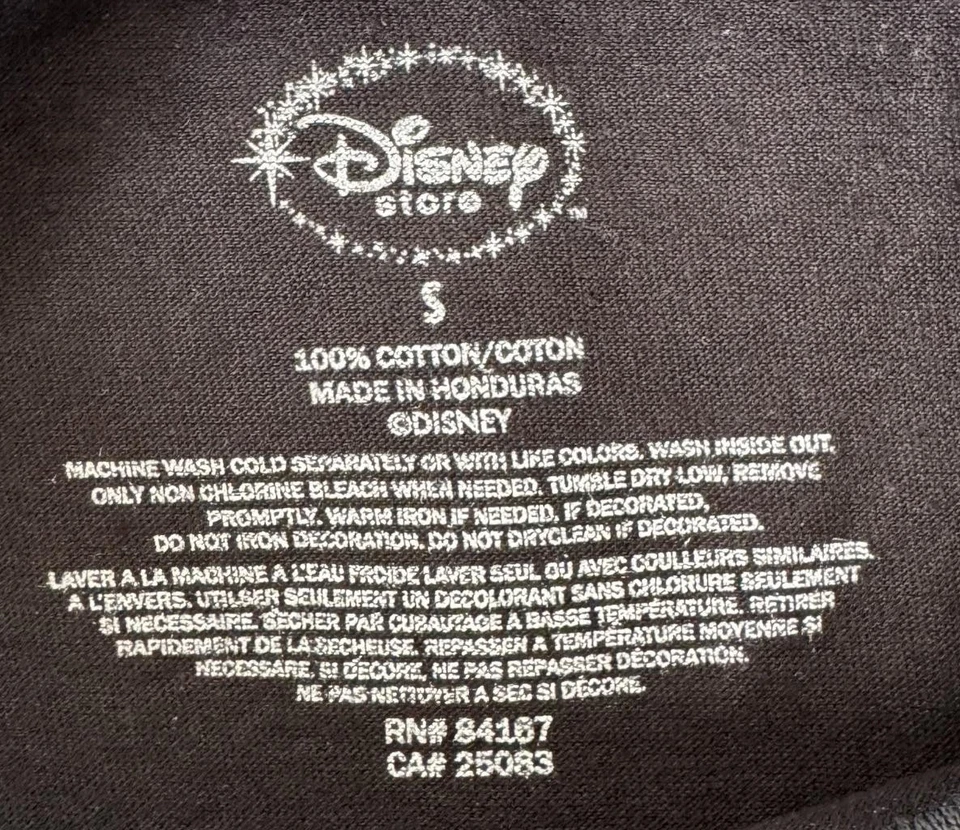 Camisa negra de manga corta con gráfico de Alicia en el País de las Maravillas de Disney para niños talla pequeña Foto 3 de 3