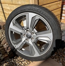 GENUINE AUDI A1 82A 17” 7.5J GREY & SILVER ALLOY WHEEL 82A601025H with tyre