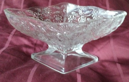 Vtg Indian Glass Co Diamond Shape Dish Pineapple & Floral Depression Glass - Picture 2 of 9