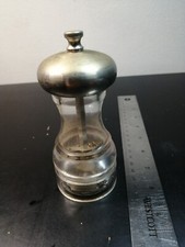 5 inch tall plastic pepper mill 5.5oz older Thompson carbon steel 