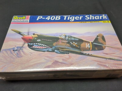 Revell Monogram Historical Aircraft Series P-40B Tiger Shark