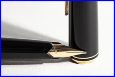 1980 MONTBLANC 221 in black & gold Cartridge Filler with Oblique MEDIUM gold nib