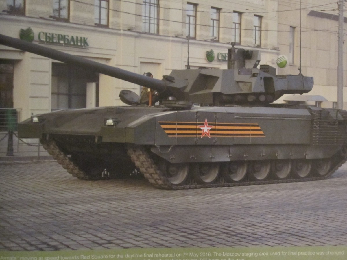 T-14 ARMATA Main Battle Tank by James Kinnear Paperback Book for