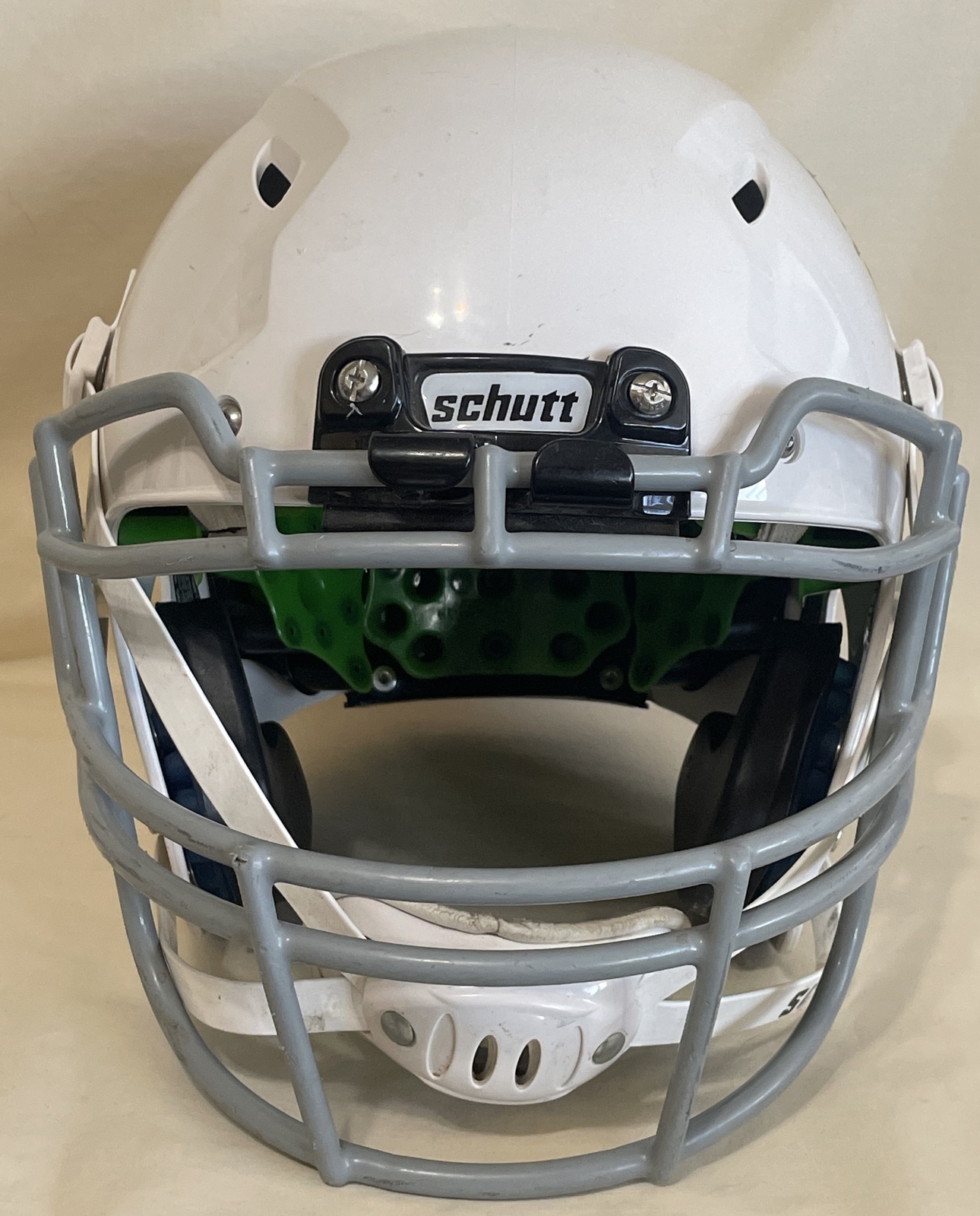 Schutt Vengeance A3 Football Helmet Youth XL White *Parts/Repair