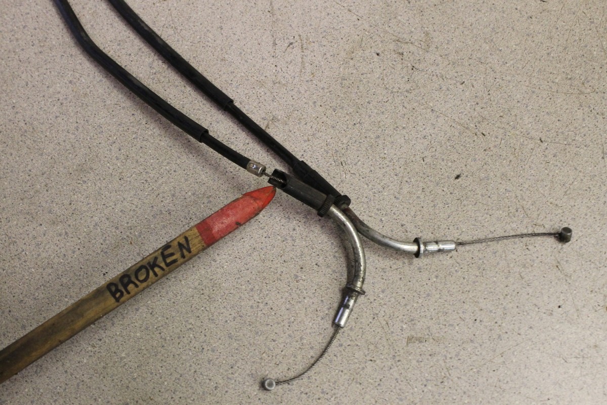 1999 Kawasaki Ninja ZX9 R ZX900 THROTTLE CABLE LINE HOUSING