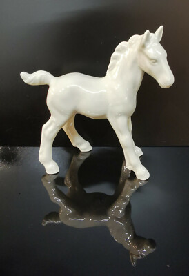 9942973-d Wagner&Apel Porcelain Figurine Horse Foal White L11cm