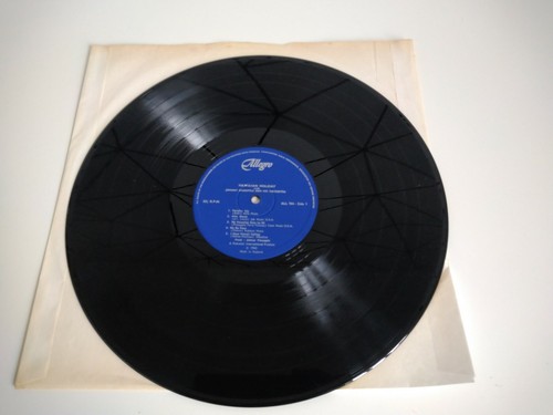 Hawaiian Holiday with JOHNNY PINEAPPLE & His Orch 12" Vinyl Record - Picture 3 of 4