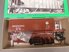 HO SCALE BOWSER PENNSYLVANIA 70314 X-31a 40' SINGLE DOOR BOX CAR KIT