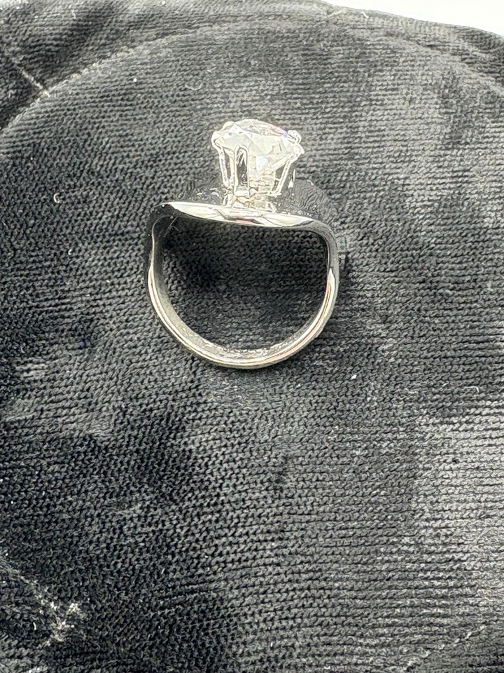 Anillo vintage de oro blanco y circonita cúbica de 18 quilates HGE (chapado) diseño audaz talla 7-1087 Foto 3 de 4