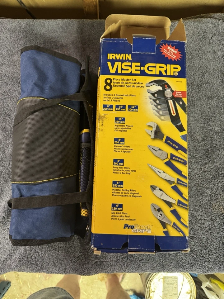 Irwin Vice-Grip 8 - Piece Master Tool Set with Canvas Case - Image 3 of 3