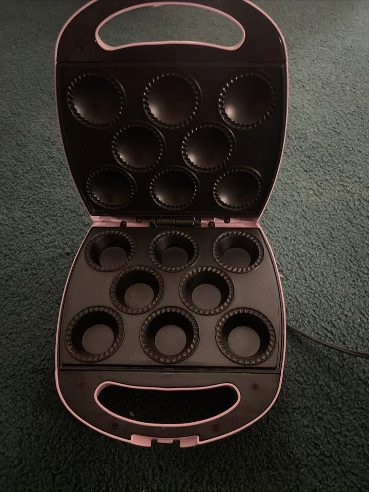 Rosa Babycakes Cupcake Maker Bolsa de glaseado Puntas de decoración Costra Herramientas Libro de recetas Foto 2 de 2