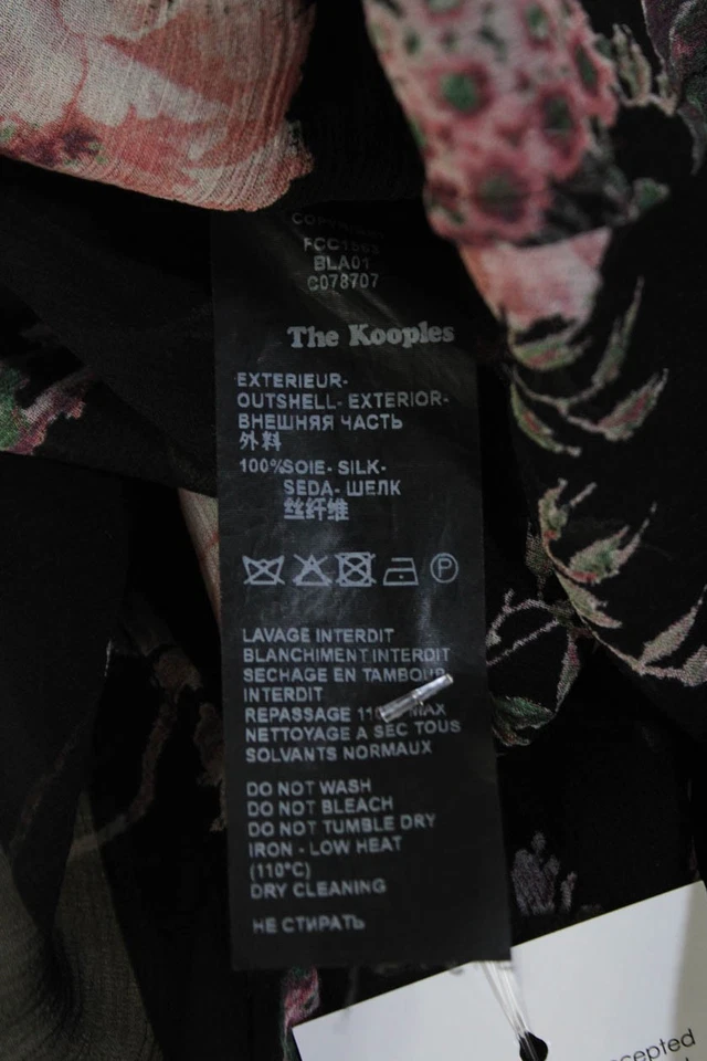 Blusa negra con botones con estampado floral de seda talla pequeña The Kooples para mujer Foto 4 de 4