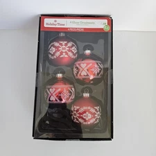 Holiday Time 4 Glass Ornaments Red White knit design Christmas Tree 2.64" Balls
