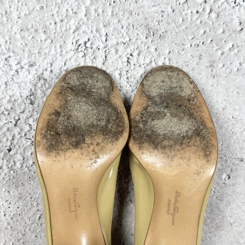 Salvatore Ferragamo Women's Patent Leather Vara Bow Heel Pumps Shoes 38 US 7.5 C - Picture 8 of 12