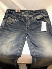 NWT Wallflower Jeans Women’s 9 Blue The Legendary Bootcut Medium Wash Stretch