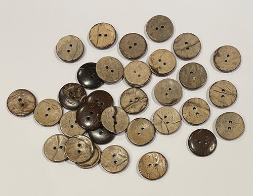 20 Coconut Buttons 20mm Round 2 Hole C46-7 Aussie Seller - Picture 2 of 4