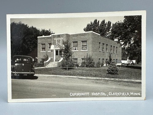 1940er Jahre CLARKFIELD Minnesota Community KRANKENHAUS echtes FOTO Postkarte RPPC Vintage