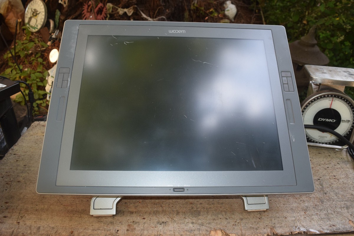 Wacom Cintiq 21UX DTZ-2100D 21.5