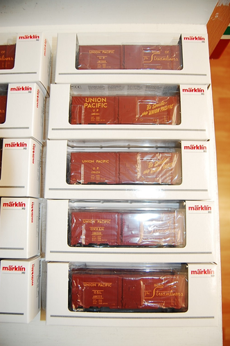 Märklin 45646 Scale H0 Railway Car Pack 10 Boxcar Cart Union Pacific Boxed - Picture 7 of 11