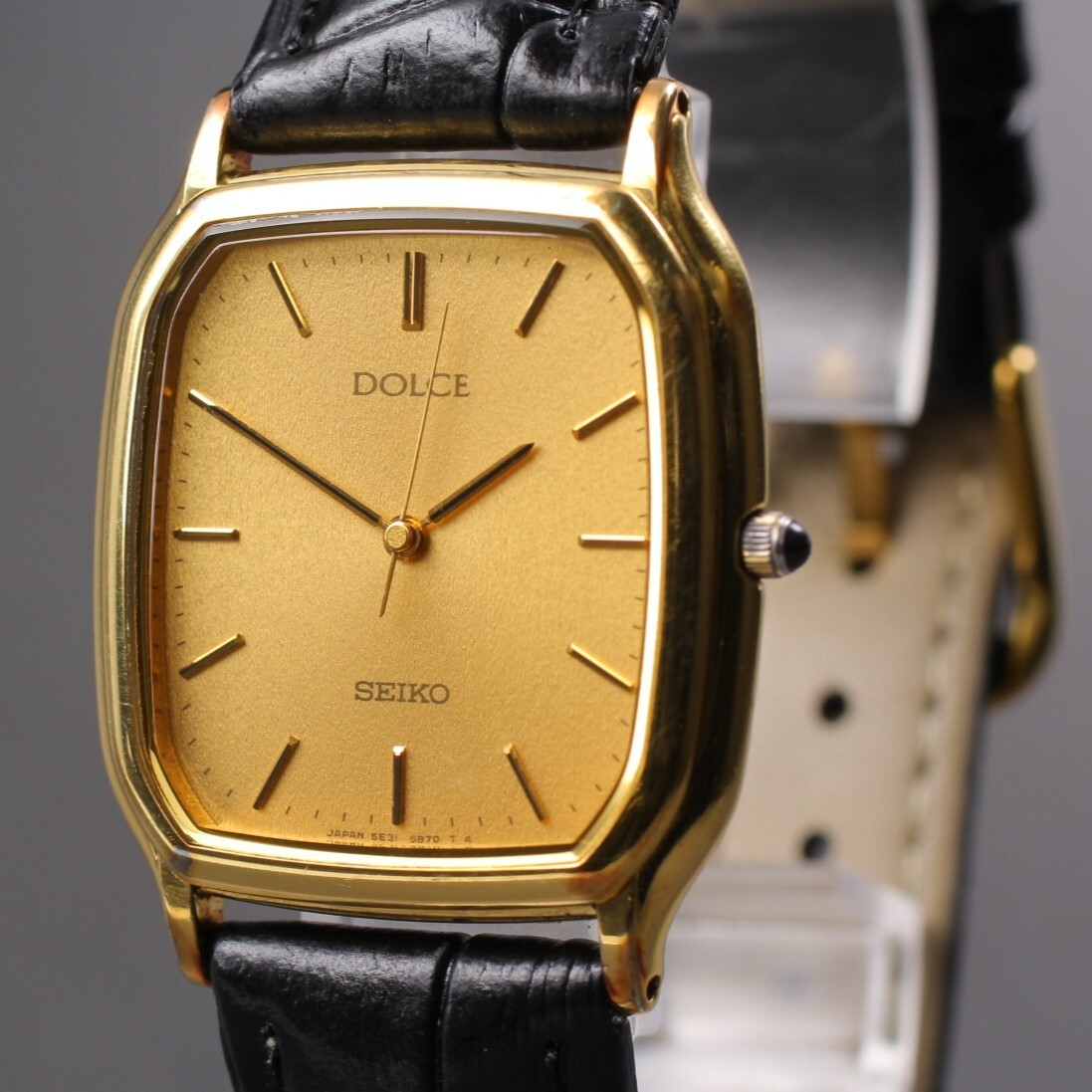 稼働品 セイコー ドルチェ SEIKO DOLCE 5E31-5B30 メンズ ▷[N MINT-] Vintage SEIKO Dolce 5E31-5B30 Gold Square 28mm