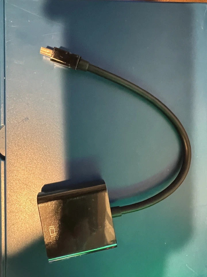 Mini DisplayPort to VGA Benfei Mini DP Display Port to VGA Thunderbolt Compat... - Image 4 of 4