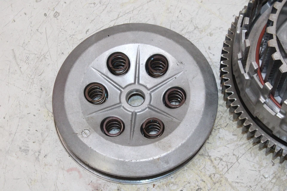 Suzuki Hayabusa GSX1300R 2001 cesta de embrague OEM con piezas Foto 3 de 4