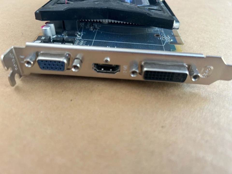 VisionTek VT 5670 1GB HDMI VGA DVI PCIe 2.1x16 Video Card UC6-1(1) - Image 3 of 3