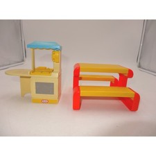 Little Tikes Vintage Dollhouse Furniture Kitchen Island  Picnic Table Set