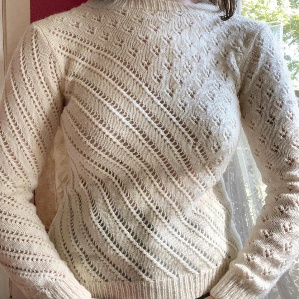 Vintage 1970s 80s Handmade Vanilla White Mixed Knit Coquette Casual Sweater S - Image 3 of 4