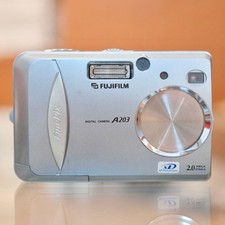 Fujifilm FinePix A203 Compact Digital Camera CCD 2MP Tested Working Japan