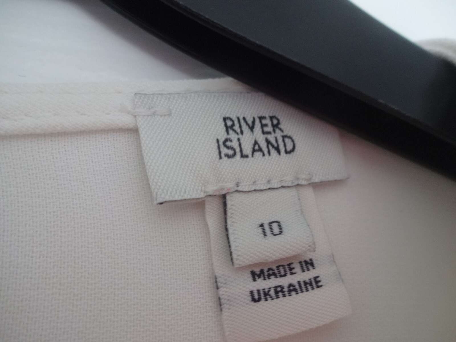 River Island Cream Shift Mini Dress Size 10 - Stylish V-Neck image 2