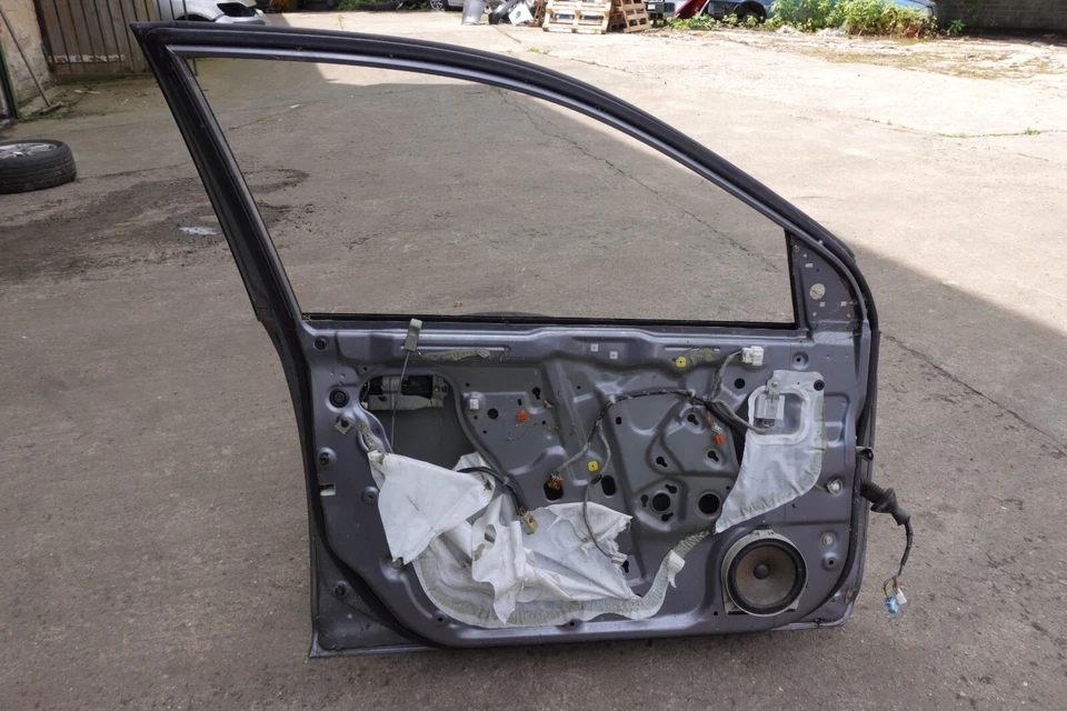 37349 JB 2001-2005 HONDA CIVIC 5 DOOR HATCHBACK NSF BARE DOOR IN GREY COLOUR - Image 2 of 3