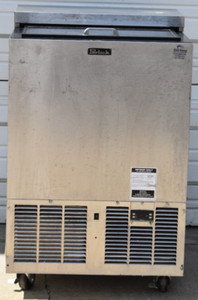 2023 PERLICK FR24RT-3 24" MUG FROSTER / CHILLER 115V