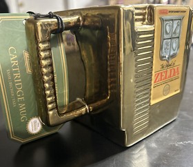 LEGEND OF ZELDA NES GOLD Game Cartridge Coffee Mug NINTENDO OFFICIAL Paladone