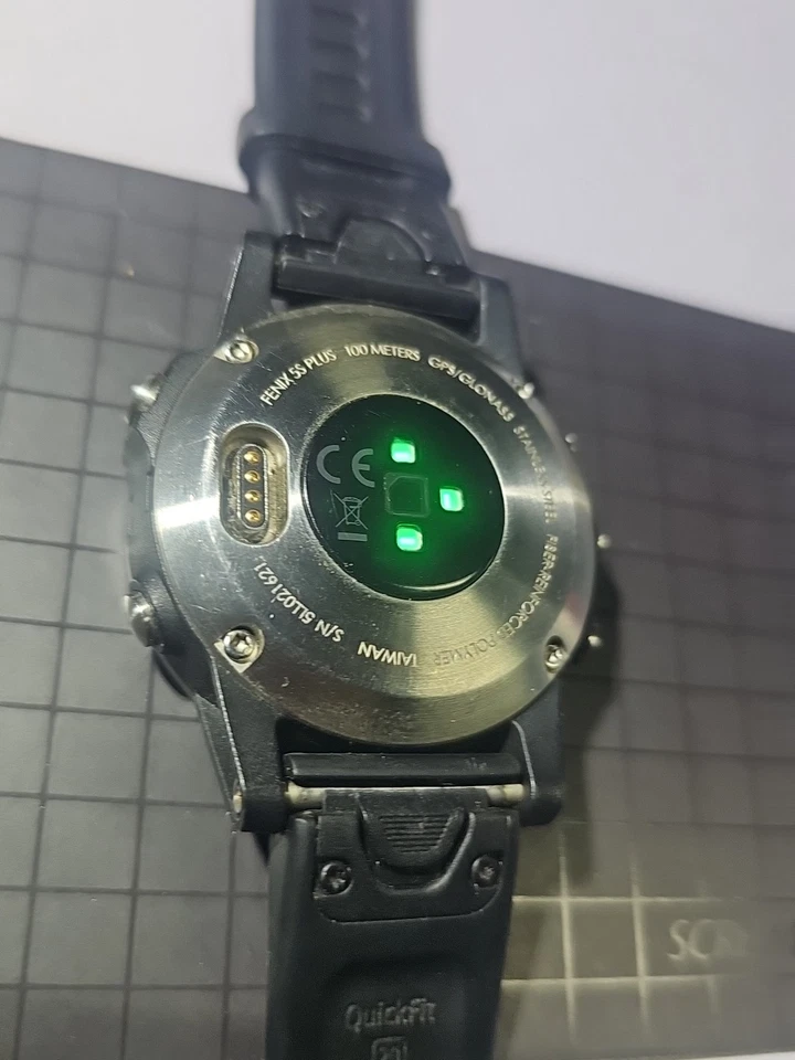 Montre GPS Garmin Fenix 5s Plus Vendu Sans Le Chargeur - Photo 3/4