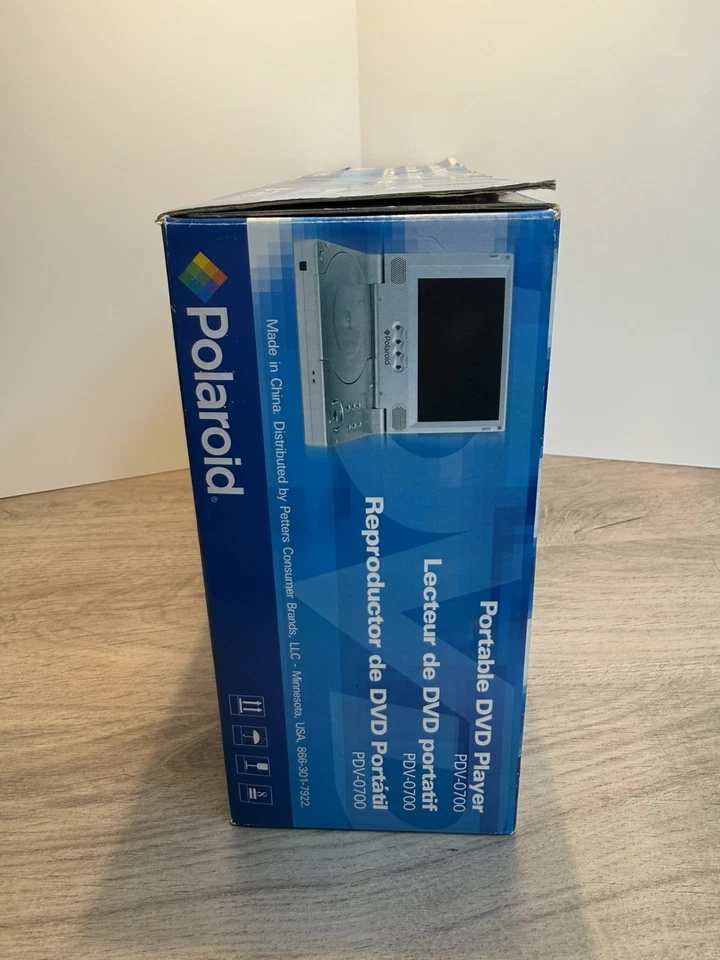 Polaroid PDV 0700 Portable DVD Player w Accessories untested   - Image 4 of 4