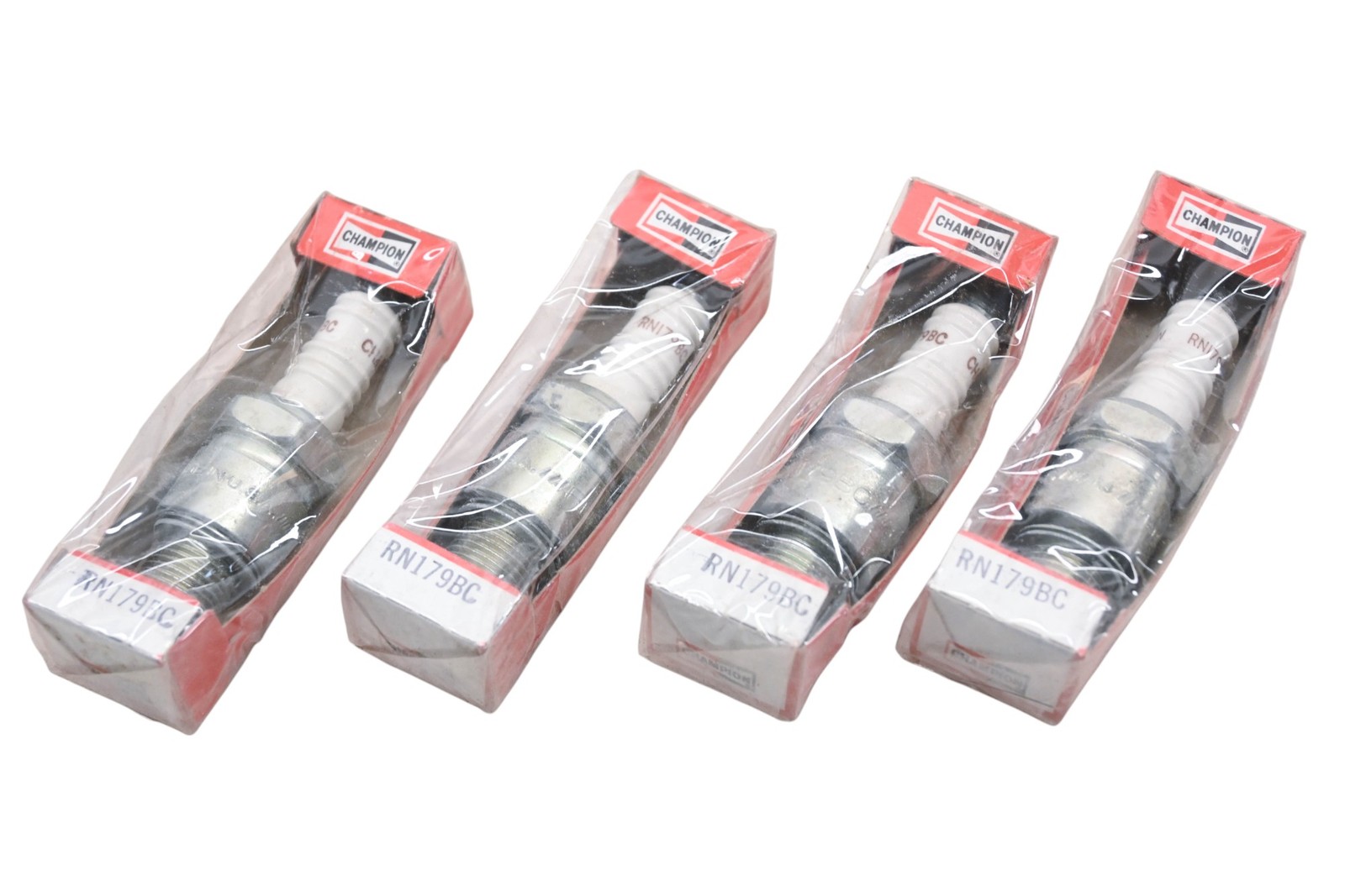 Champion RN179BC Copper Plus Spark Plugs Qty 4 NOS