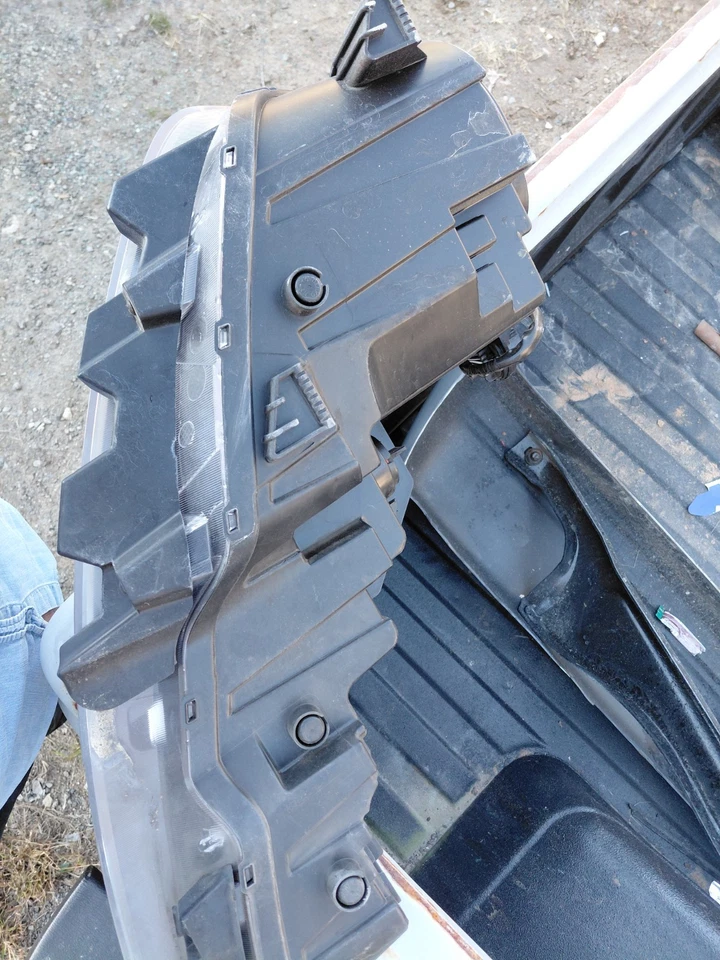 Conjunto de faros - TYC 20-16333-00 regular para Hyundai Elantra GT 18-20 Foto 2 de 4