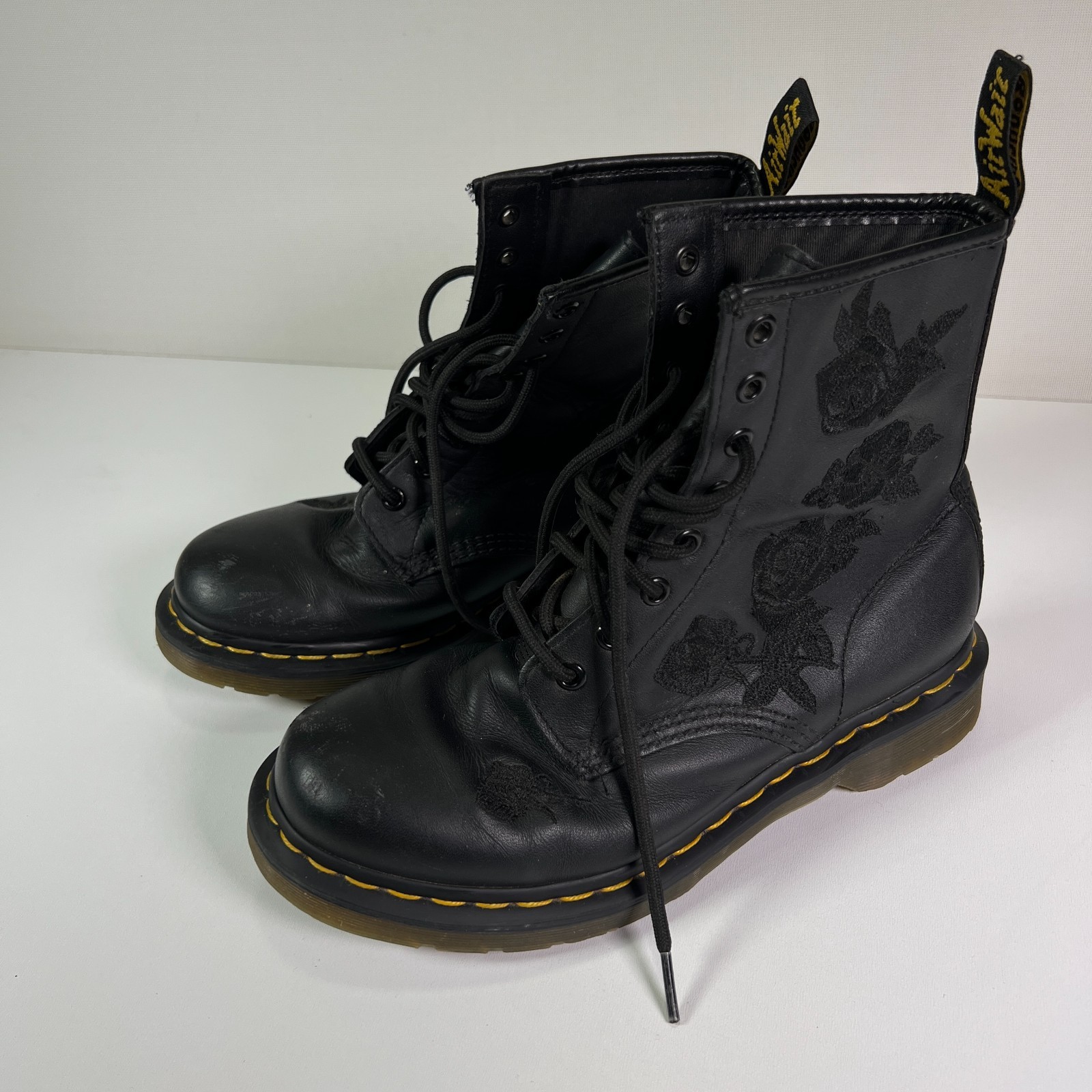 Doc Dr. Martens 1460 Vonda Mono Black Embroidered Rose Leather Boots Women's 8 thumbnail 5