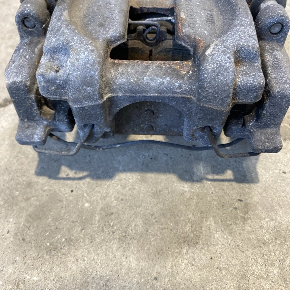 2020 2021 2022 2023 2024 Subaru Legacy 2.4 Xt Touring Rear Right Caliper - Image 2 of 4