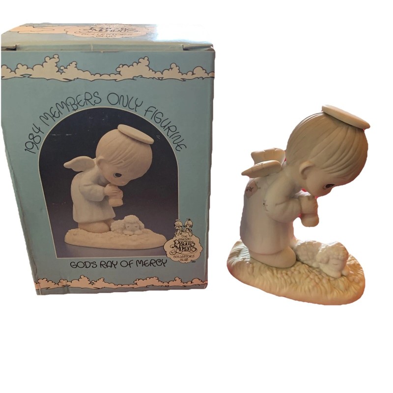 VTG. Enesco Precious Moments Collectors Club Figurine"Gods Ray Of Mercy" 1984